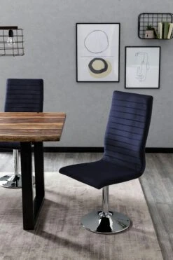 SalesFever Esszimmerstuhl 4er Set | Stoffbezug In Samt-Optik | Gestell Metall Chrom-Optik | 360 Grad Drehbar | B 45 X T 61 X H 108 Cm | Blau 14 SalesFever Esszimmerstuhl 4er Set | Stoffbezug In Samt-Optik | Gestell Metall Chrom-Optik | 360 Grad Drehbar | B 45 X T 61 X H 108 Cm | Blau -SalesFever 27b03618 c5c7 489d a33e bd18b05f6e0c