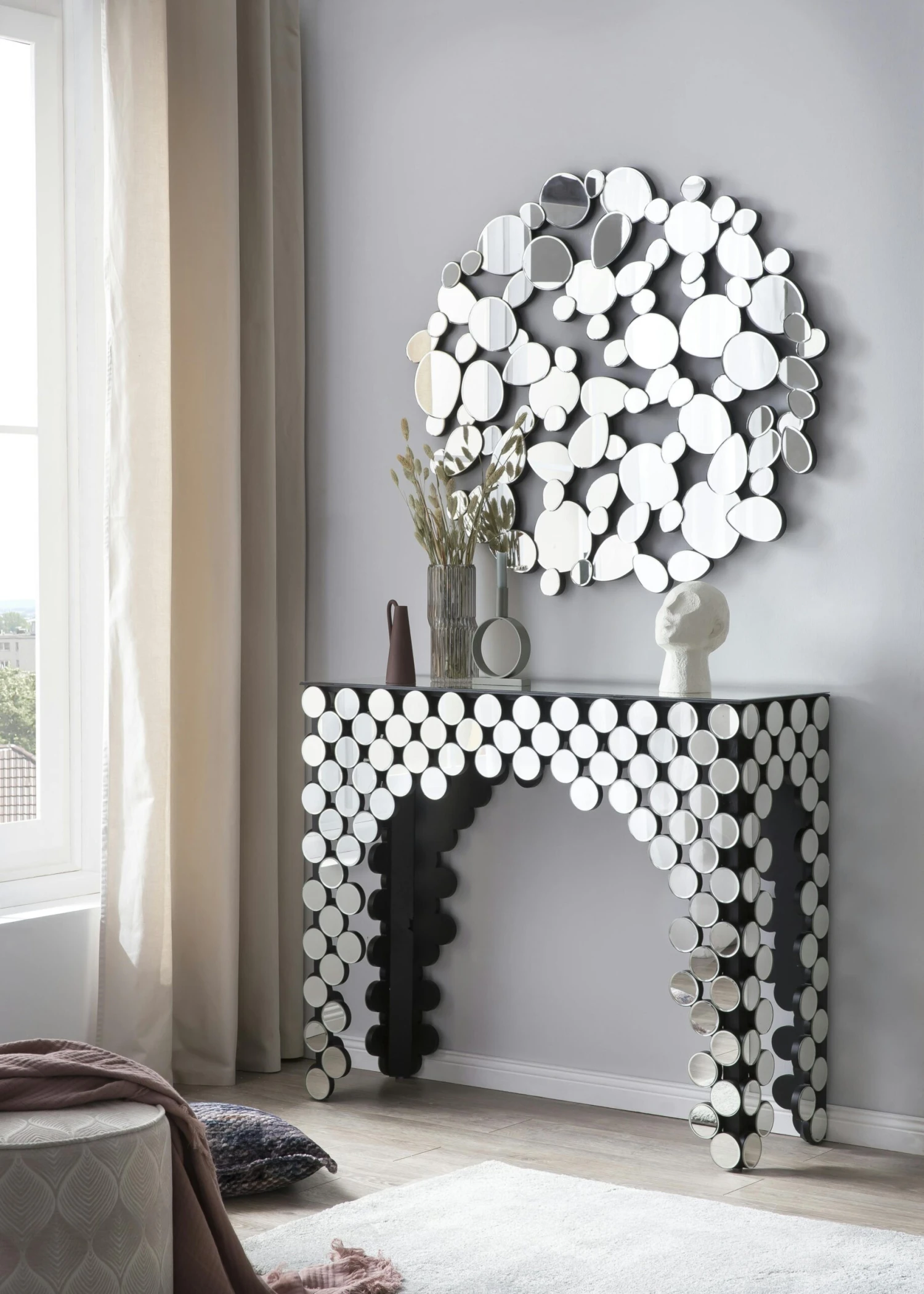 SalesFever Konsolentisch Aus MDF Mit Spiegelglas | Runde Spiegelglas Elemente | B 111 X T 35,5 X H 92 Cm | Verspiegelt 8 SalesFever Konsolentisch Aus MDF Mit Spiegelglas | Runde Spiegelglas Elemente | B 111 X T 35,5 X H 92 Cm | Verspiegelt – Bild 6