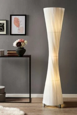 SalesFever Stehleuchte 180 Cm Rund | Plissee Latex-Lampenschirm | Gestell Edelstahl Verchromt| B 39 X T 39 X H 180 Cm | Weiß -SalesFever 7639a8c2 b307 4bc5 b54b fb71a8e01a48