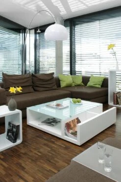 SalesFever Couchtisch Mit 3 Ablagefächern | 12 Mm Sicherheitsglas-Tischplatte | B 100 X T 100 X H 30 Cm | Weiß